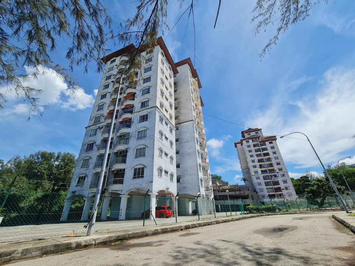 Sunshine Bay Resort Port Dickson Exterior photo