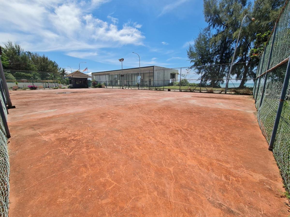 Sunshine Bay Resort Port Dickson Exterior photo