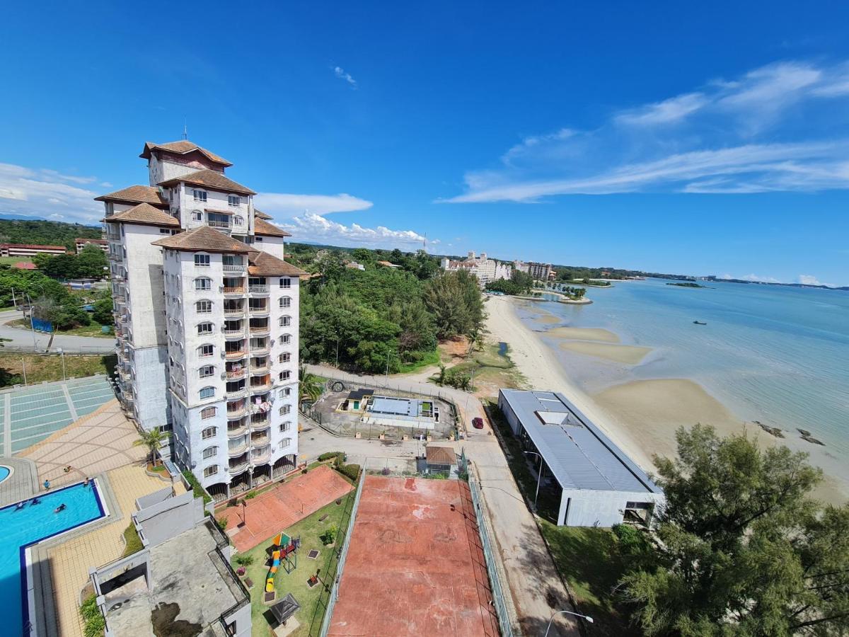 Sunshine Bay Resort Port Dickson Exterior photo